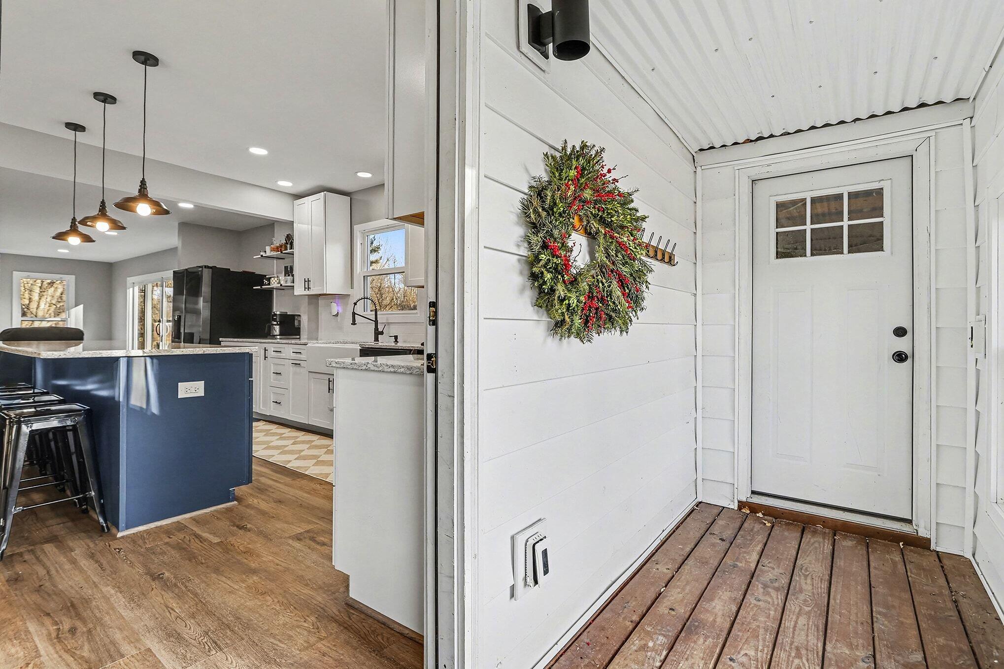 9240 North Branch Road Watervliet, MI 49098 - Photo 13 of 41 013_file_7915