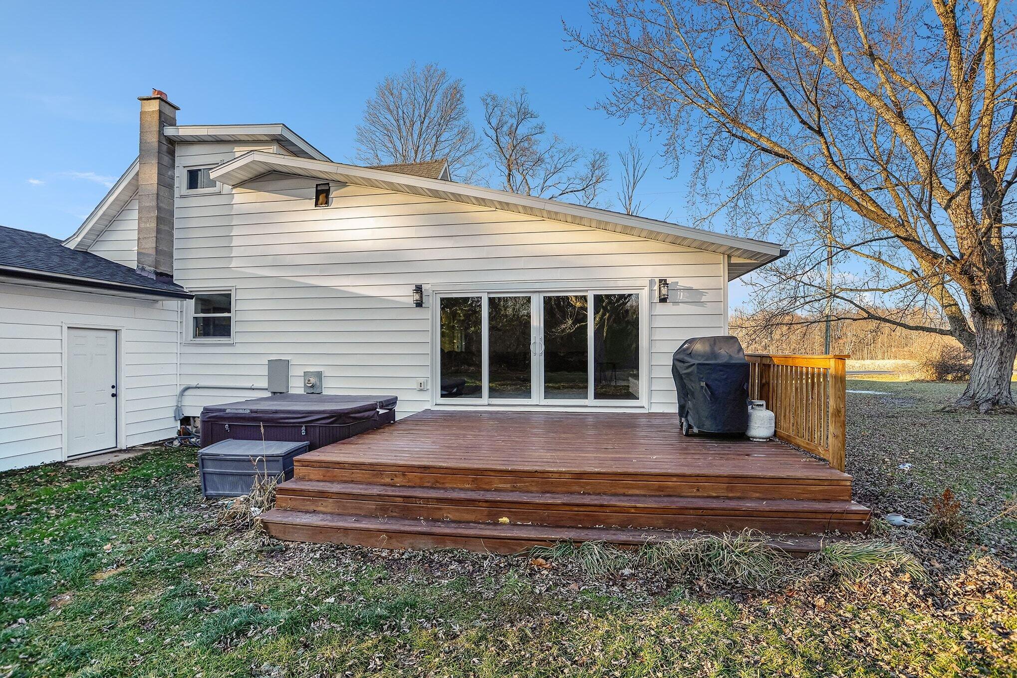 9240 North Branch Road Watervliet, MI 49098 - Photo 34 of 41 034_file_7083