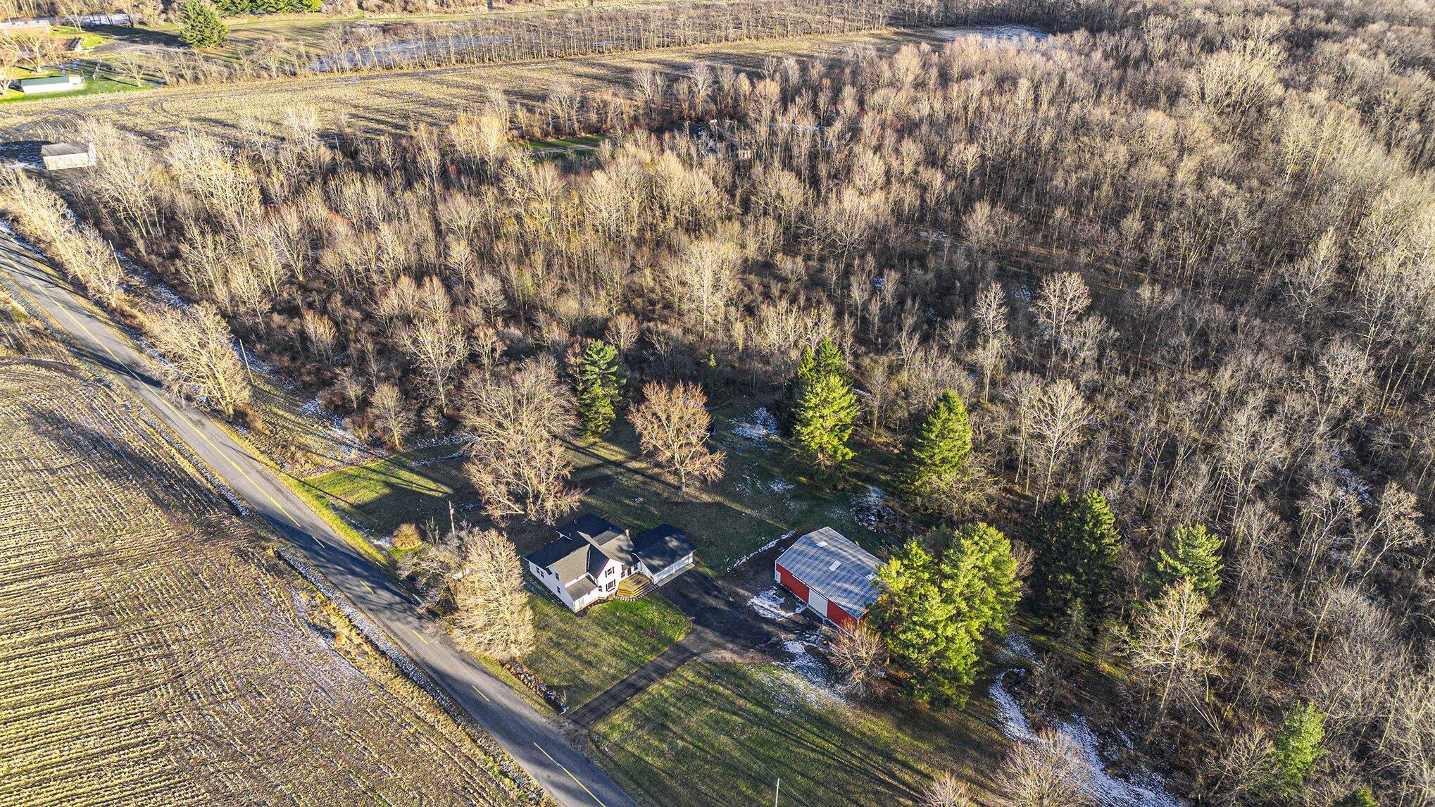 9240 North Branch Road Watervliet, MI 49098 - Photo 39 of 41 039_file_2698