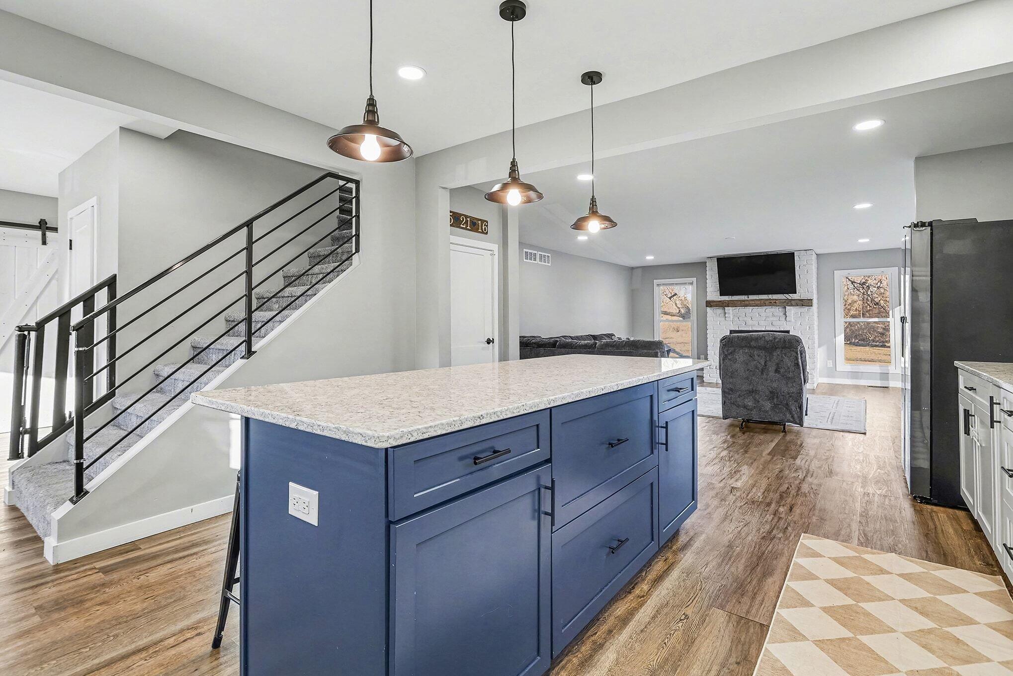 9240 North Branch Road Watervliet, MI 49098 - Photo 7 of 41 007_file_1926