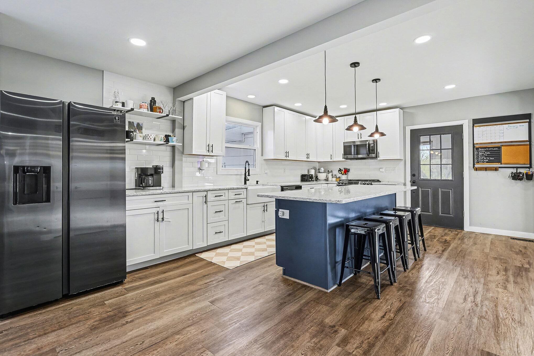 9240 North Branch Road Watervliet, MI 49098 - Photo 8 of 41 008_file_4361