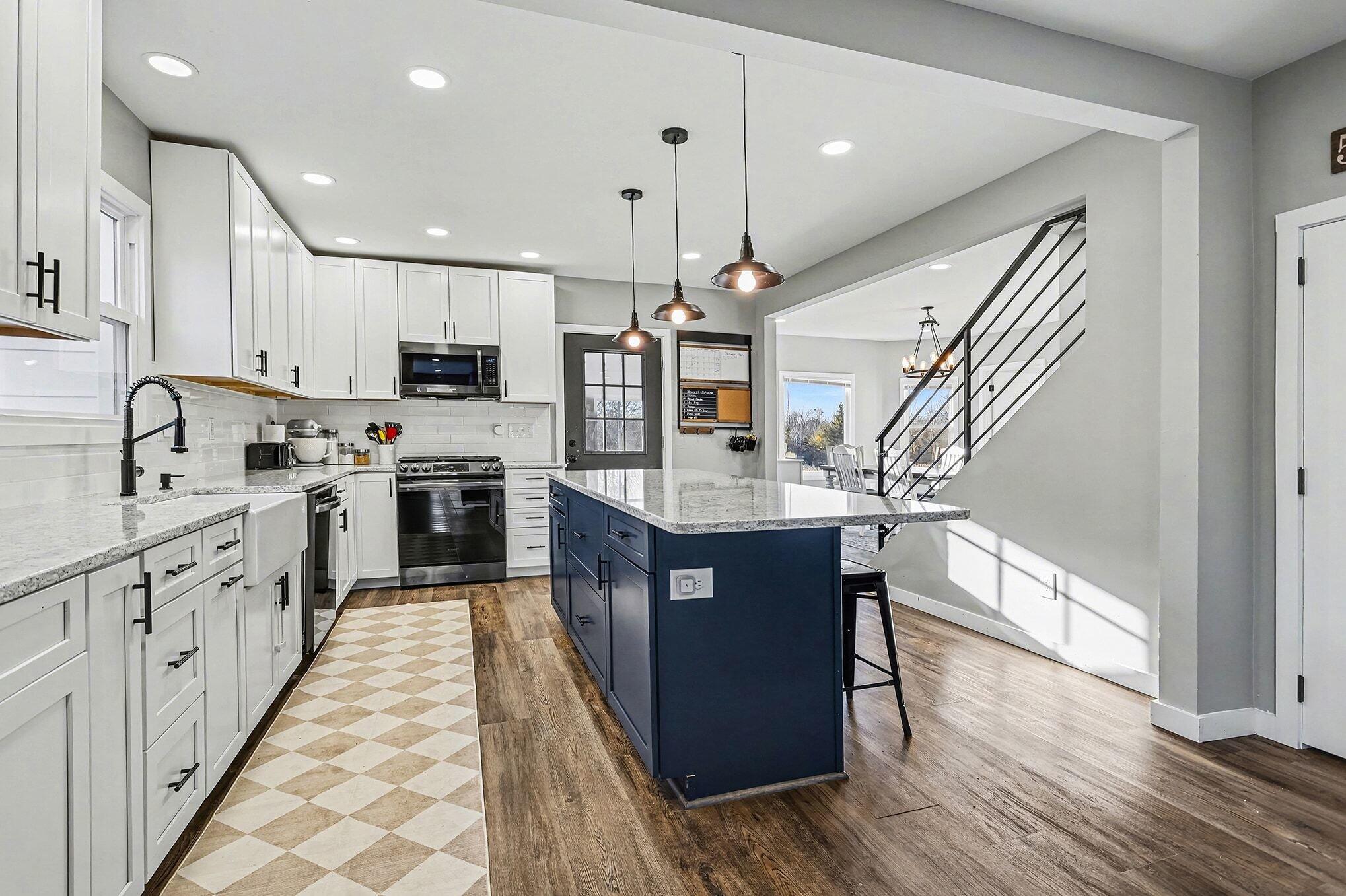 9240 North Branch Road Watervliet, MI 49098 - Photo 10 of 41 010_file_9961