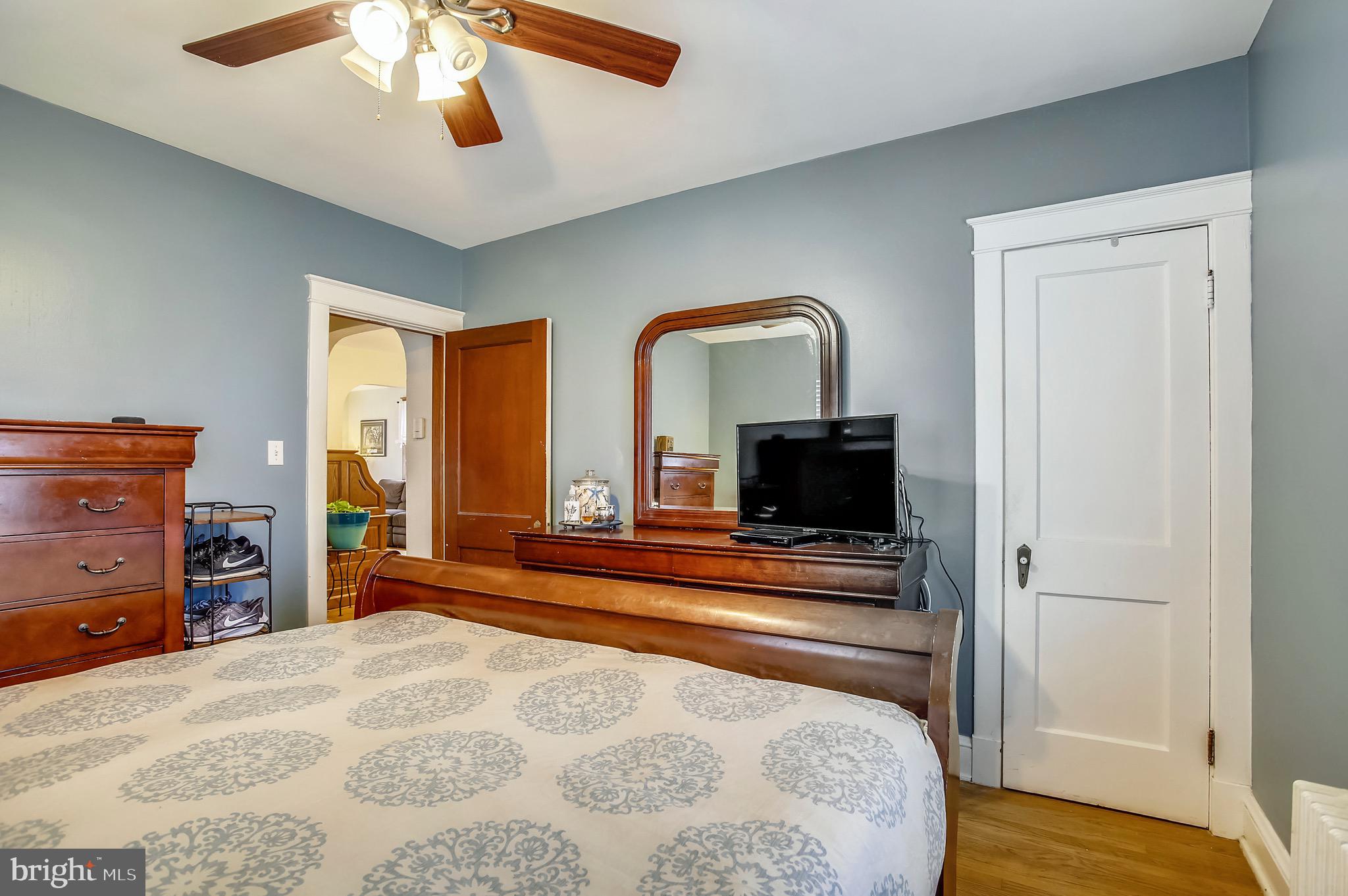 5564 Ashbourne Road Baltimore, MD 21227 - Photo 11 of 30 Main Level Master Bedroom