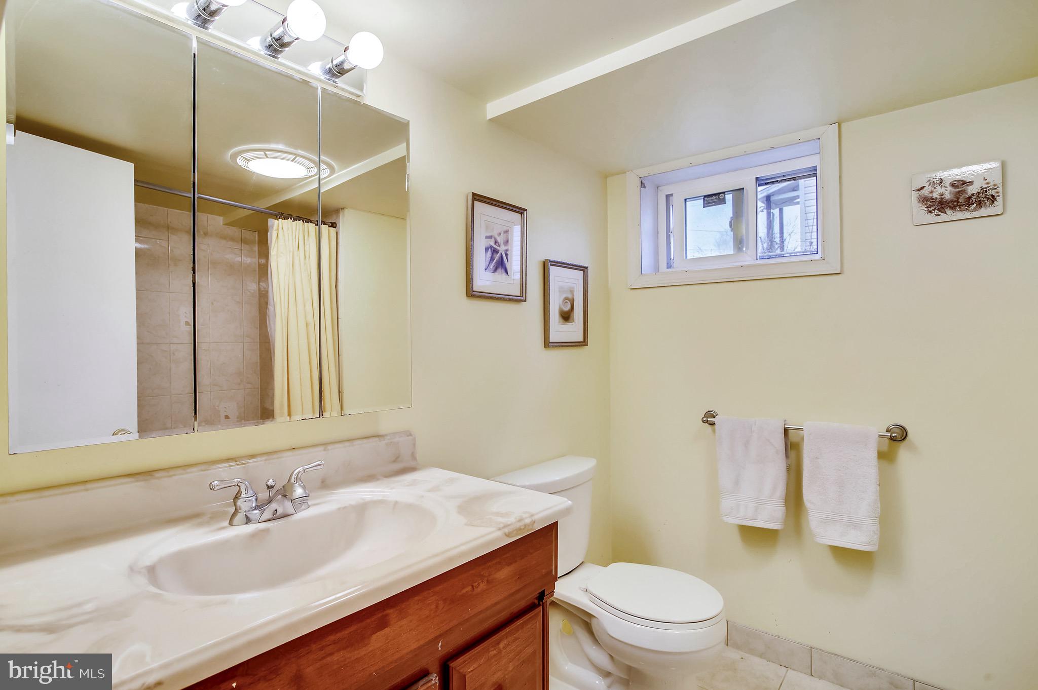 5564 Ashbourne Road Baltimore, MD 21227 - Photo 15 of 30 Full bath in basement