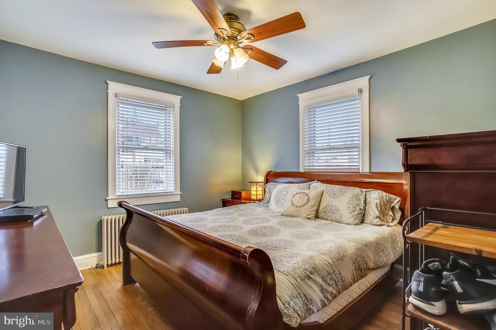 5564 Ashbourne Road Baltimore, MD 21227 - Photo 10 of 30 Main Level Master Bedroom