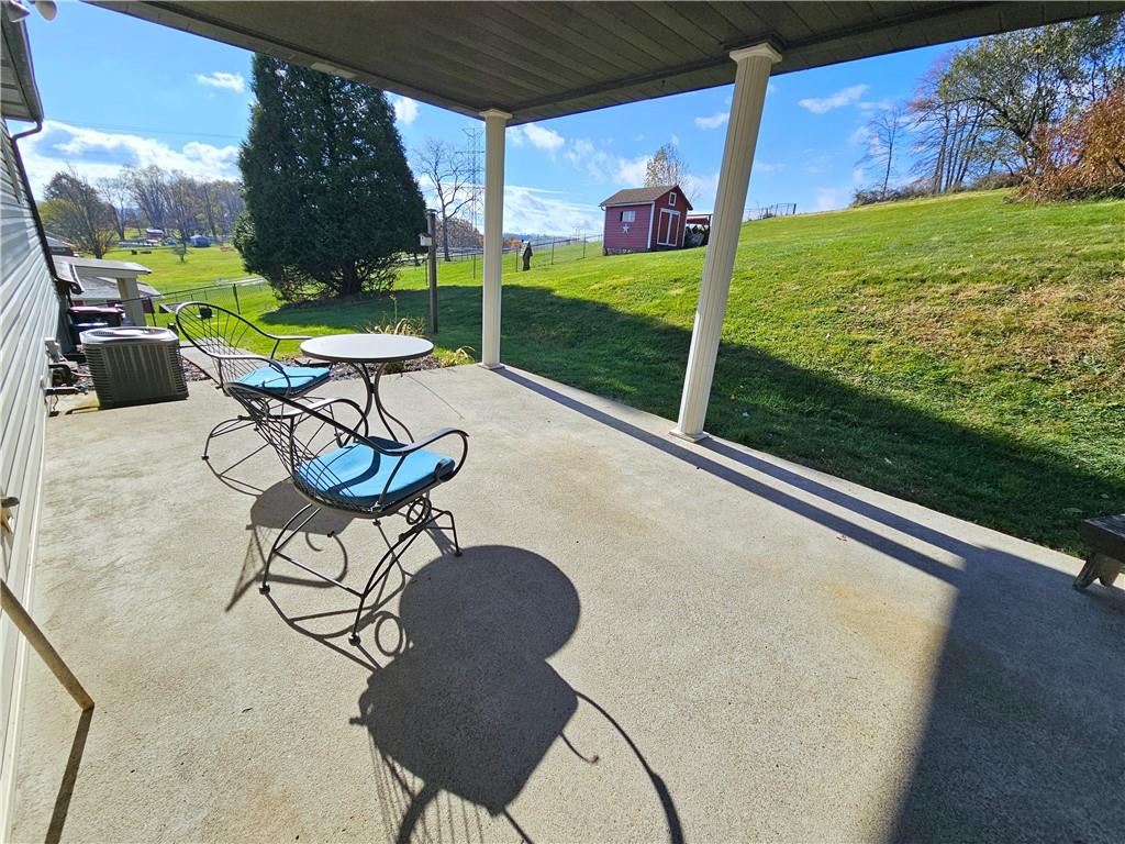 263 Lacock Street Washington, PA 15301 - Photo 25 of 33 a view of an outdoor sitting area with golf course