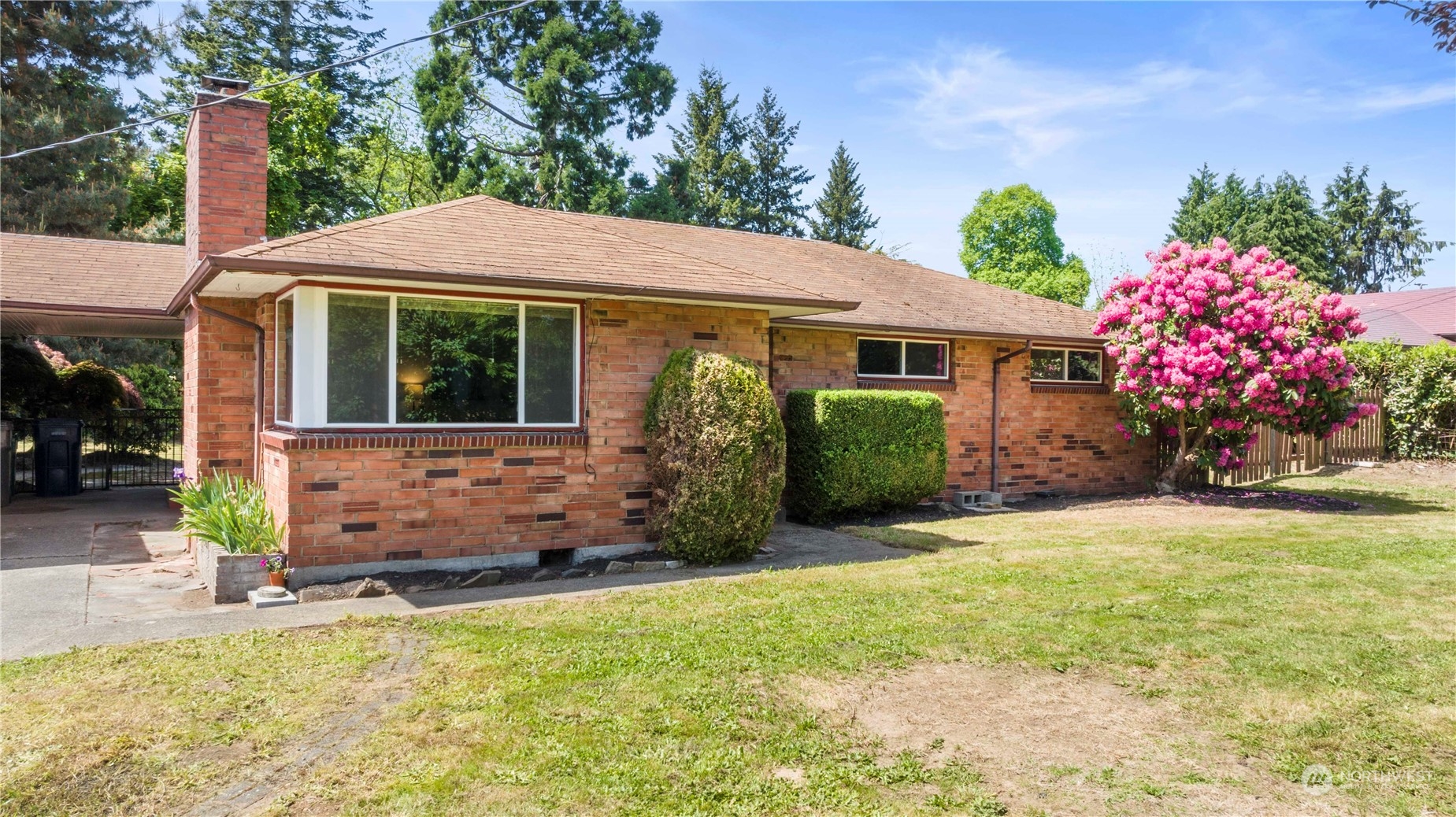 a view of a house with garden
