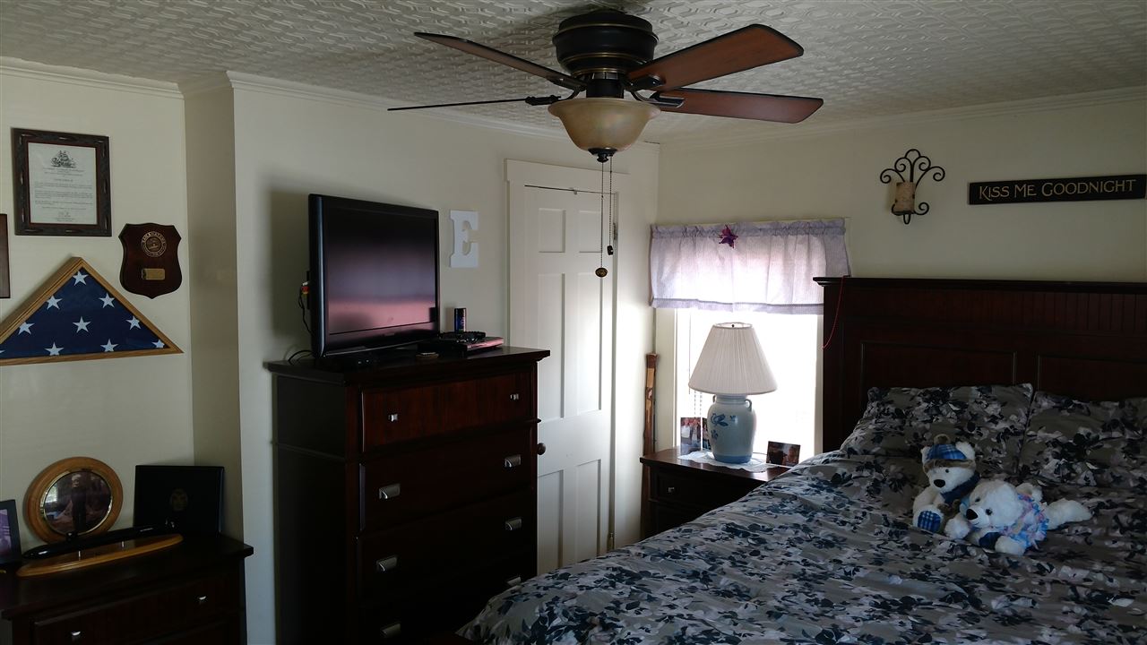 15 Myrtle Street Rochester, NH 03867 - Photo 8 of 11