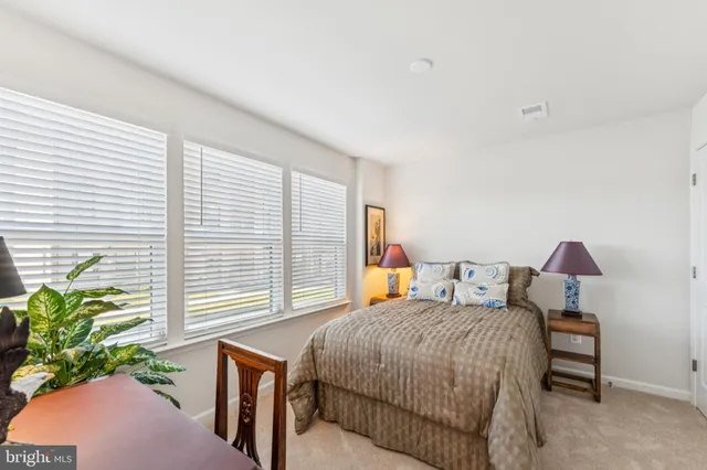 $625,000 | 6025 Soho Way, Hyattsville, MD 20782