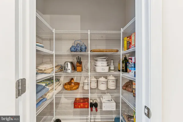 $625,000 | 6025 Soho Way, Hyattsville, MD 20782