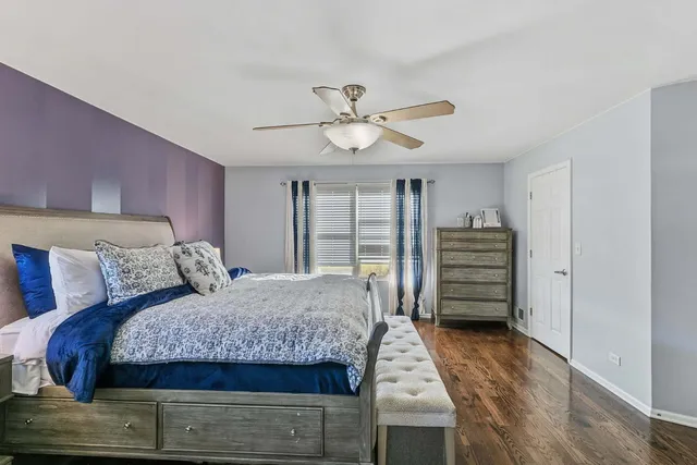 $495,000 | 737 St Johns Place, Addison, IL 60101