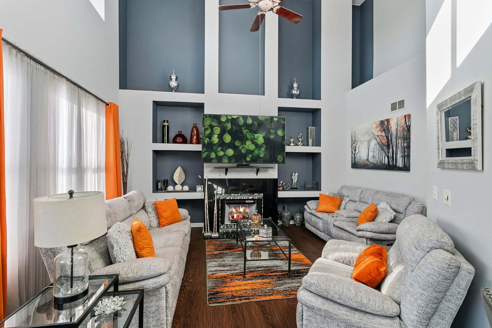 737 St Johns Place Addison, IL 60101 - Photo 2 of 18