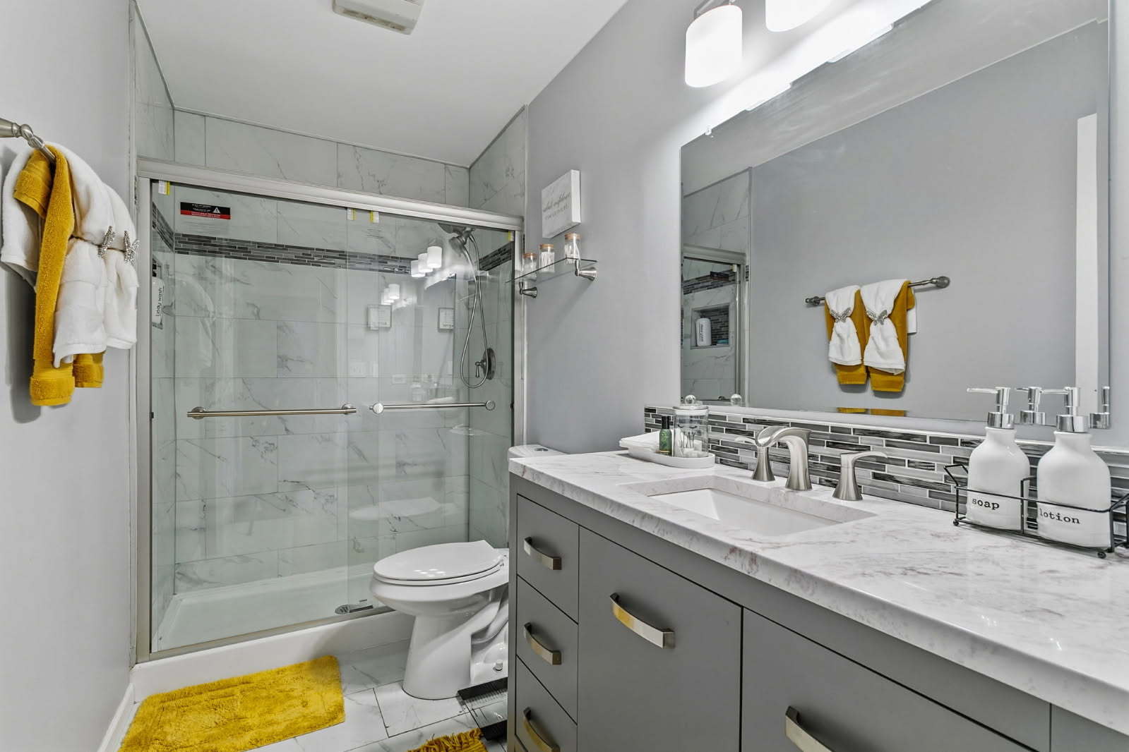 737 St Johns Place Addison, IL 60101 - Photo 8 of 18