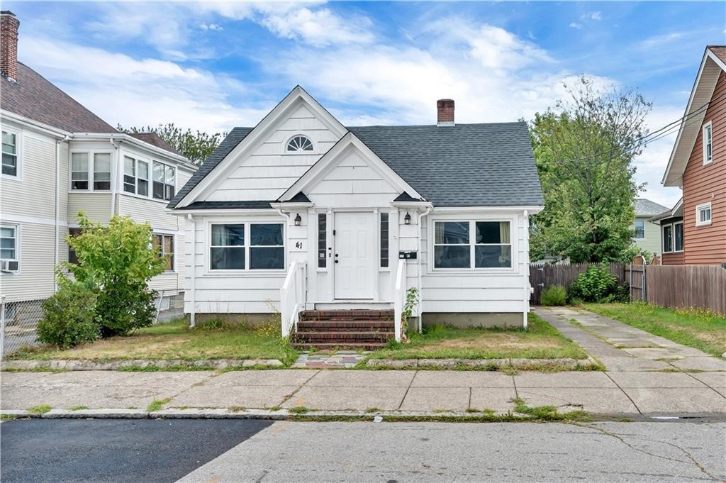41 Calder Street Pawtucket, RI 02861 - Photo 19 of 22 Gallery Image 19