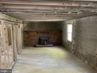 4712 Floral Park Road Brandywine, MD 20613 - Photo 6 of 10 Family Room
