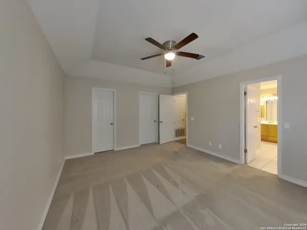 a view of empty room with window
