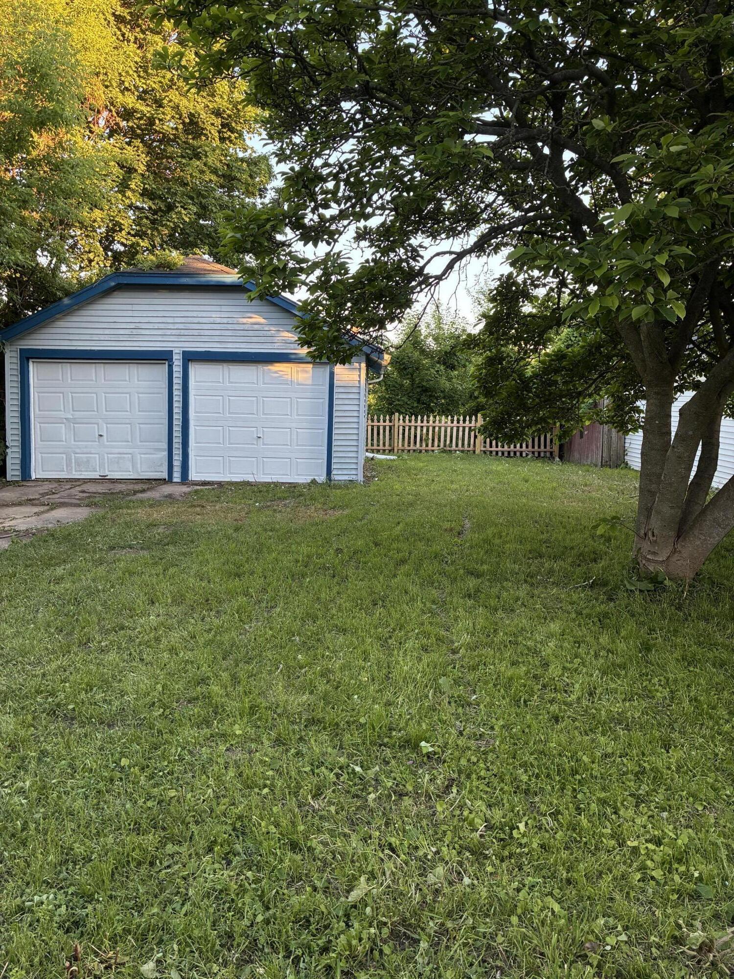 2415 Prospect Street Racine, WI 53404 - Photo 28 of 33 BACKYARD