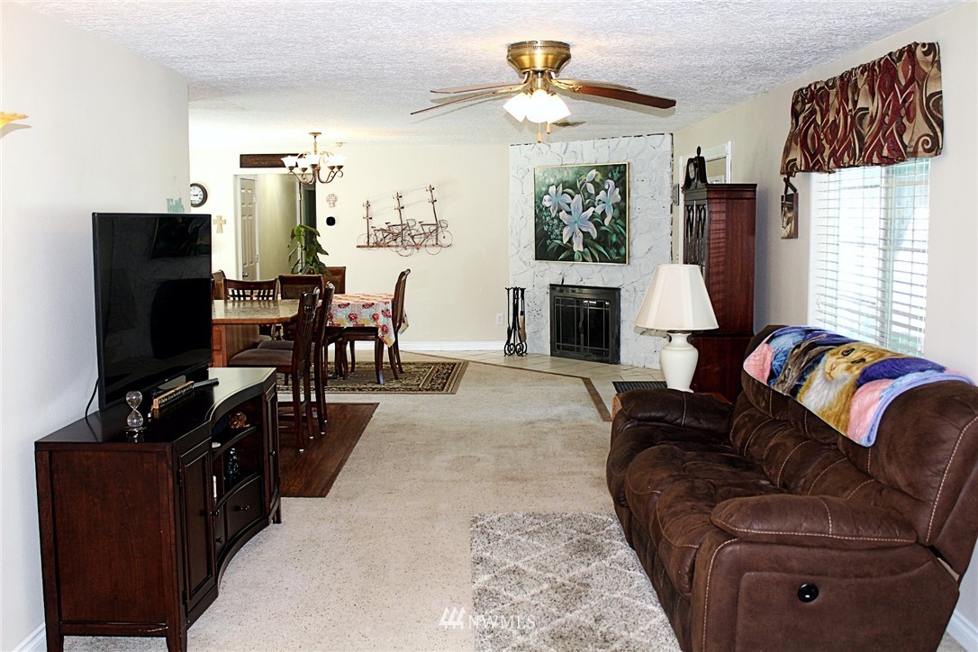 1311 Northwest Airport Road Chehalis, WA 98532 - Photo 11 of 36 Gallery Image 11
