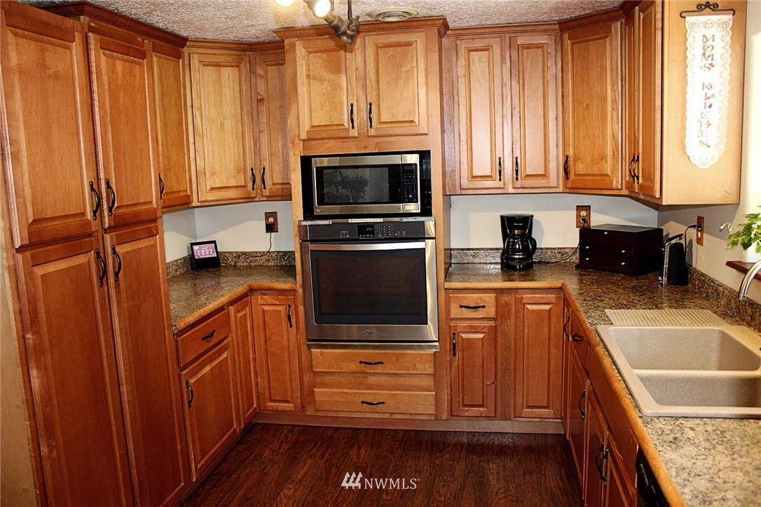 1311 Northwest Airport Road Chehalis, WA 98532 - Photo 13 of 36 Gallery Image 13