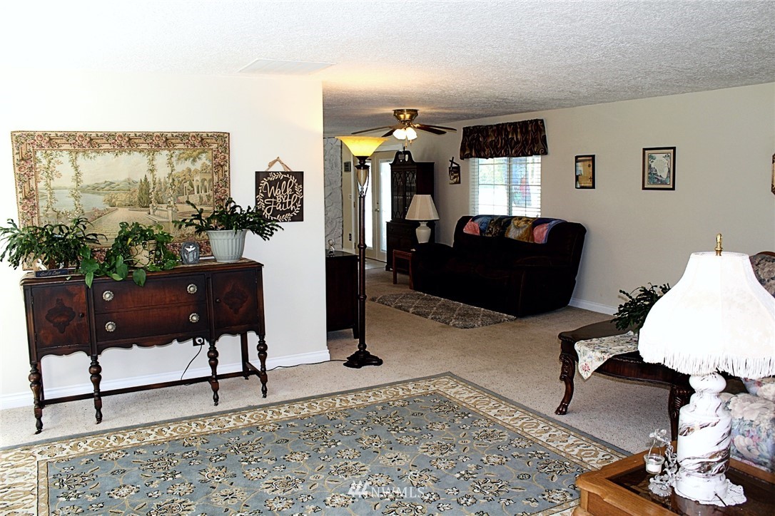 1311 Northwest Airport Road Chehalis, WA 98532 - Photo 9 of 36 Gallery Image 9