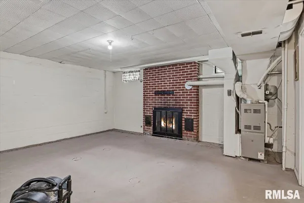 $154,900 | 3211 South 3rd Street, Springfield, IL 62703