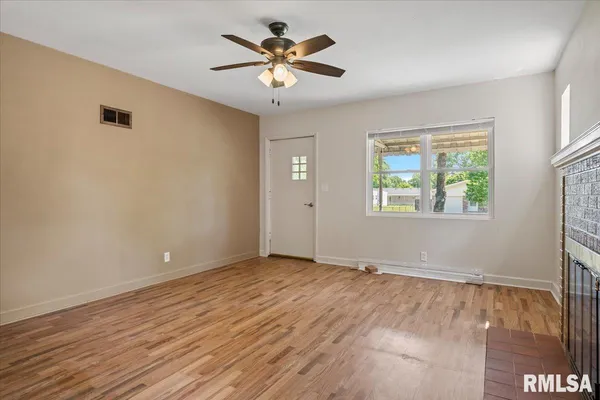 $154,900 | 3211 South 3rd Street, Springfield, IL 62703