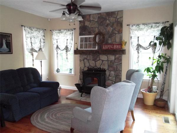 521 Flat Hill Road Lunenburg, MA 01462 - Photo 14 of 30 Gallery Image 14