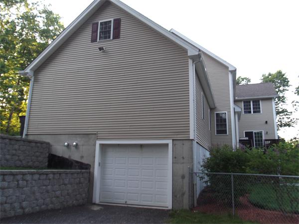 521 Flat Hill Road Lunenburg, MA 01462 - Photo 4 of 30 Gallery Image 4