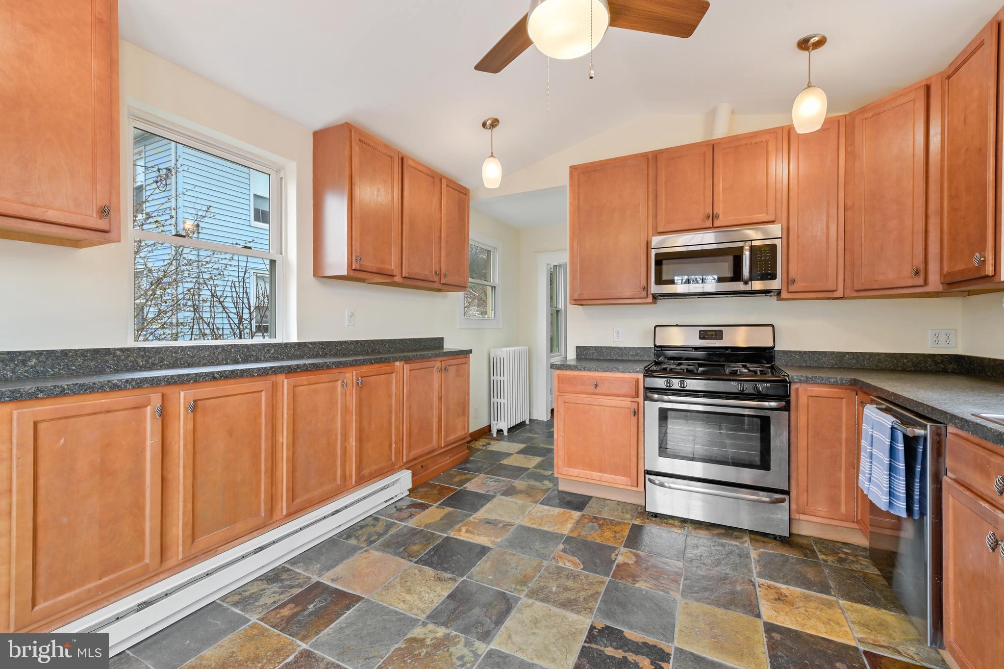 5308 Catalpha Road Baltimore, MD 21214 - Photo 18 of 47