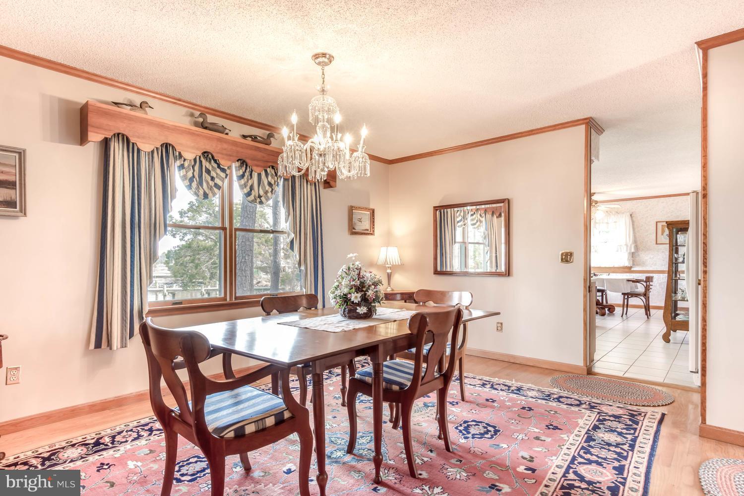 806 Seabreeze Road Cambridge, MD 21613 - Photo 16 of 41 Dining Room
