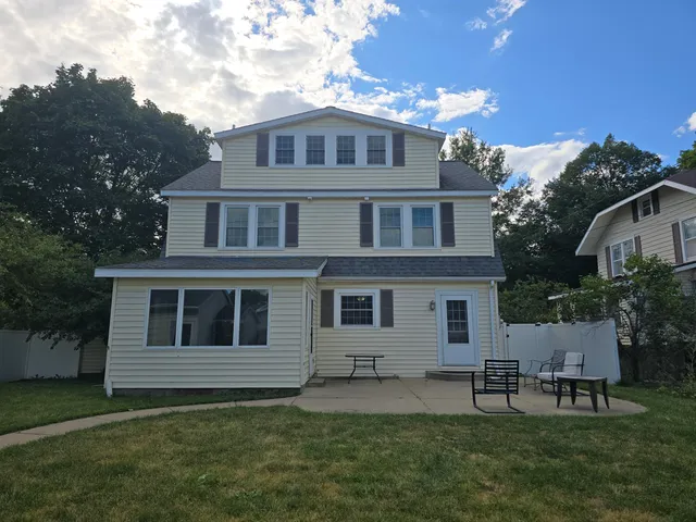 $259,900 | 218 Michigan Avenue, Sturgis, MI 49091