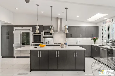 $2,590,000 | 2087 South Toledo Avenue, Palm Springs, CA 92264