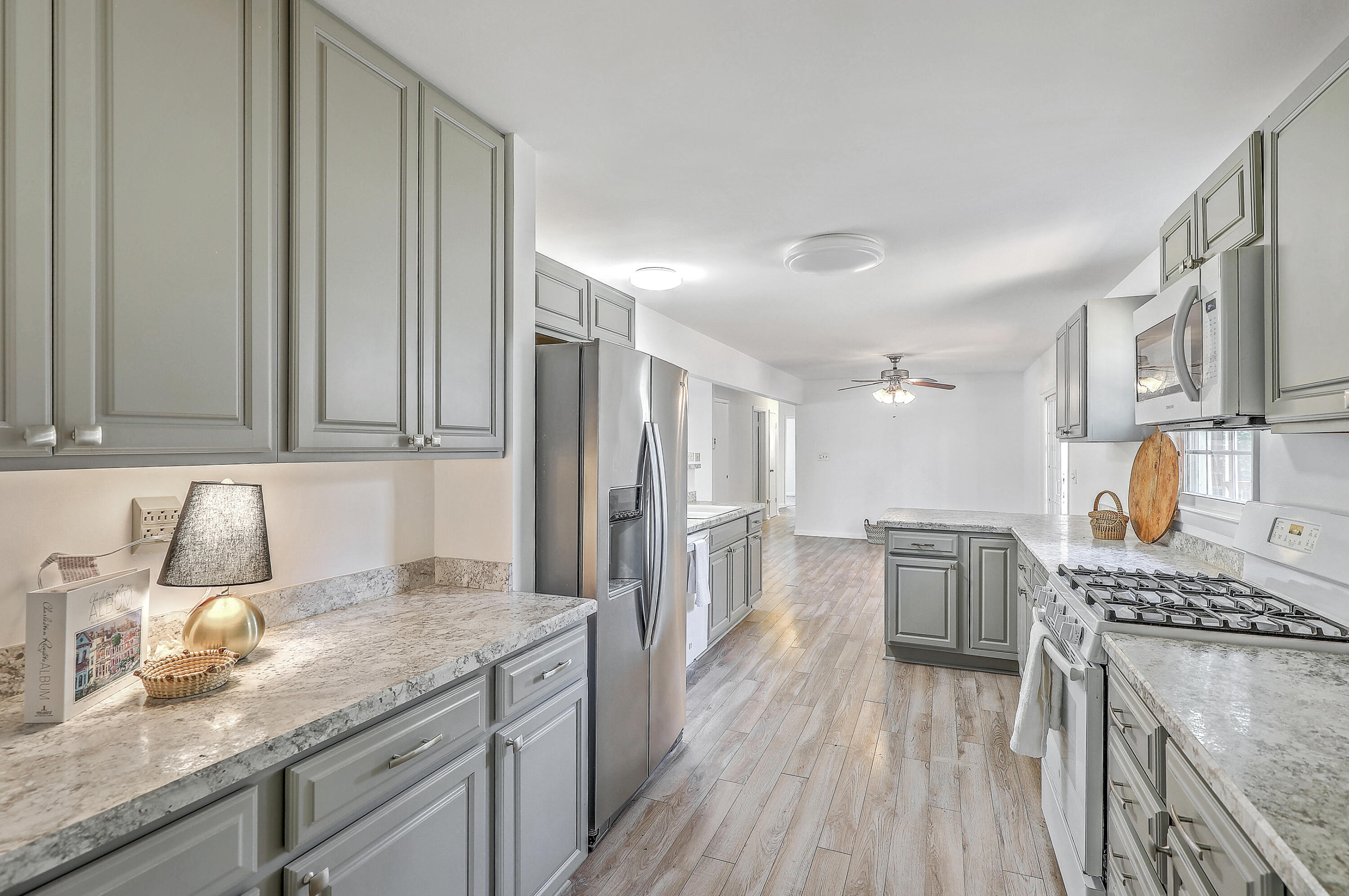 116 Arbor Road Summerville, SC 29485 - Photo 3 of 16 0W7A1343_4_5_6_7_8_9