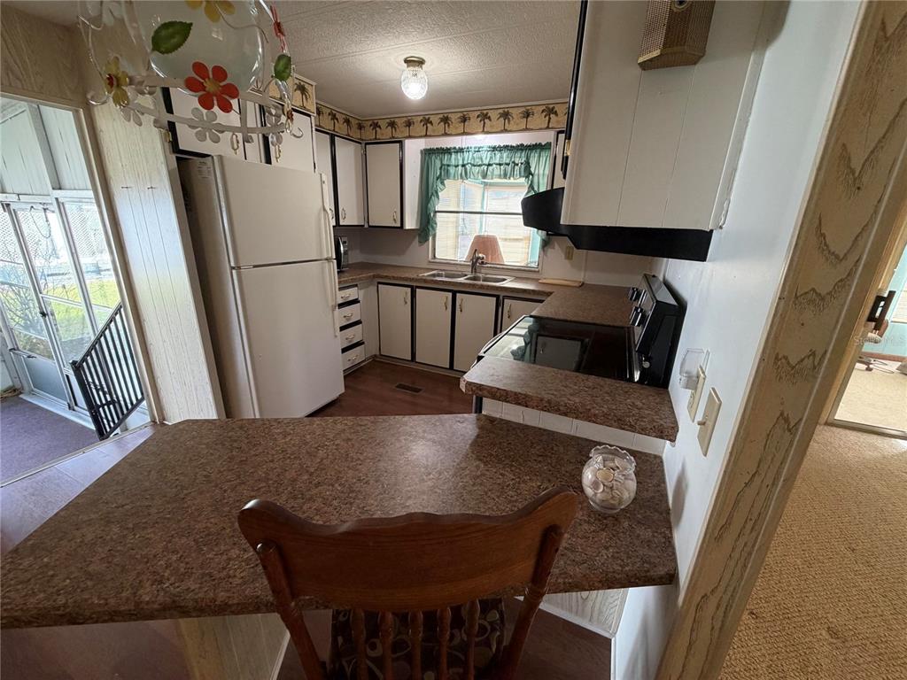 930 Tarrson Boulevard Lady Lake, FL 32159 - Photo 4 of 23