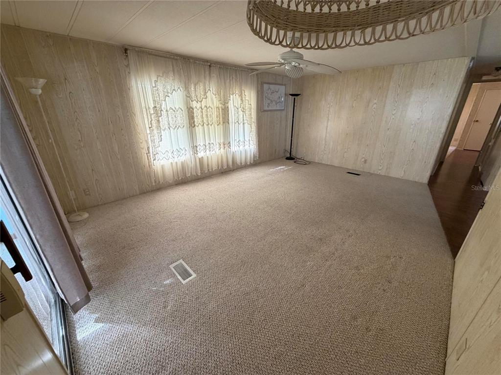 930 Tarrson Boulevard Lady Lake, FL 32159 - Photo 9 of 23