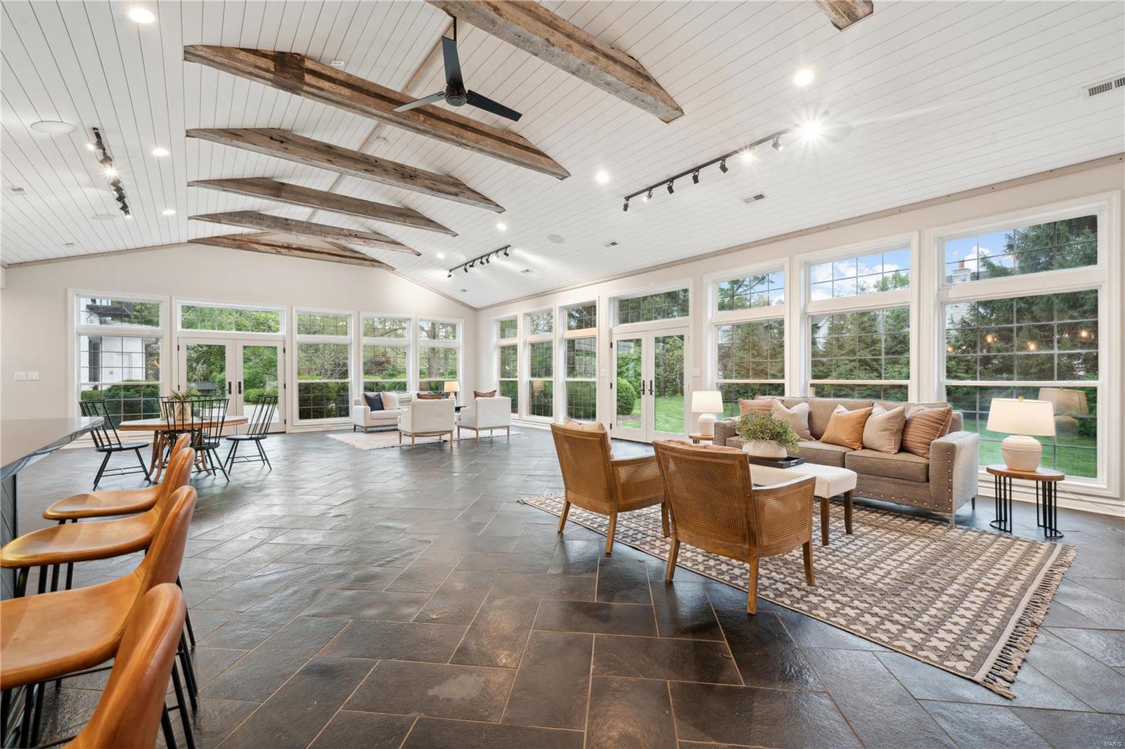 10490 Ladue Road St. Louis, MO 63141 - Photo 25 of 59