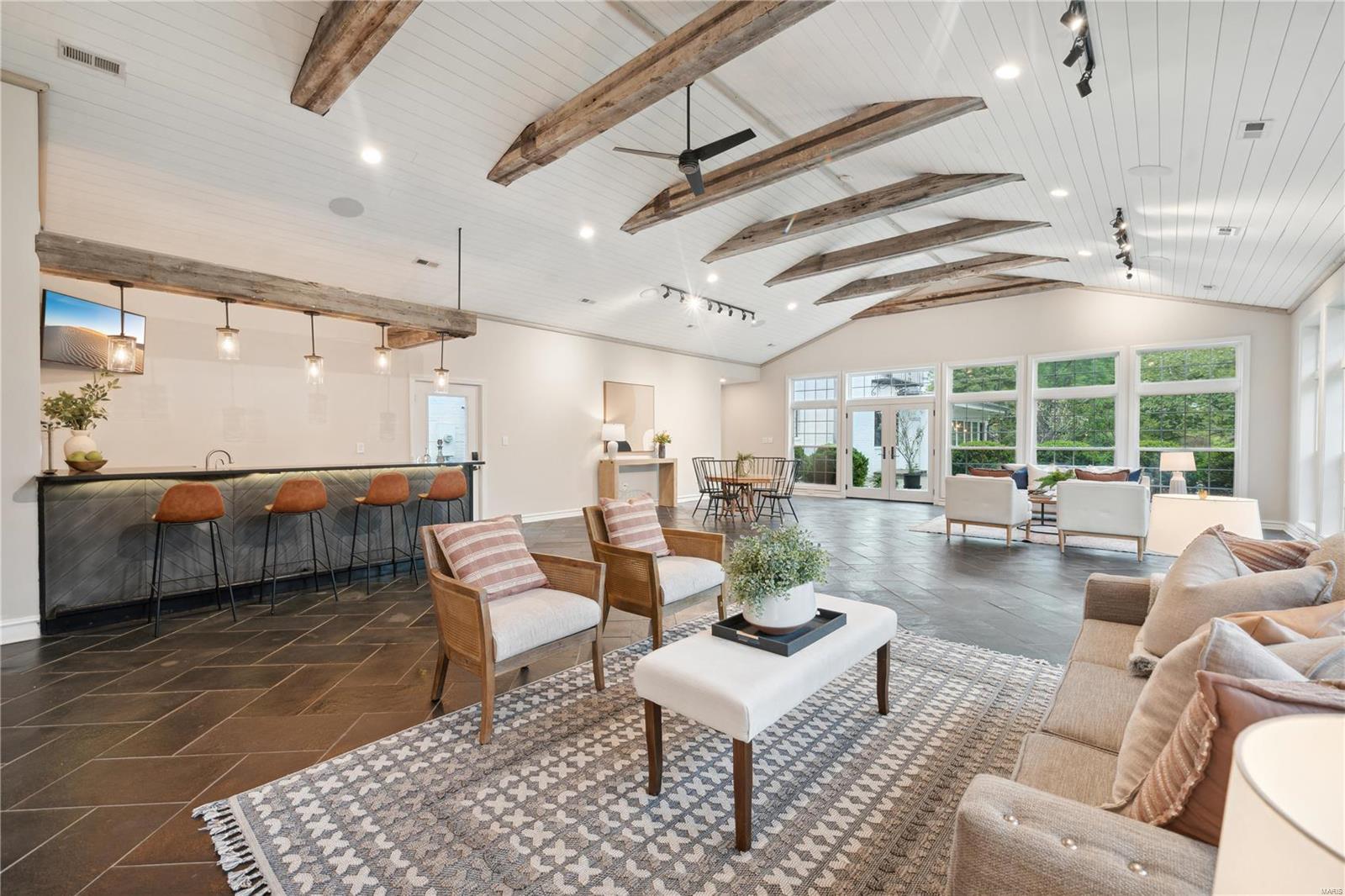 10490 Ladue Road St. Louis, MO 63141 - Photo 26 of 59