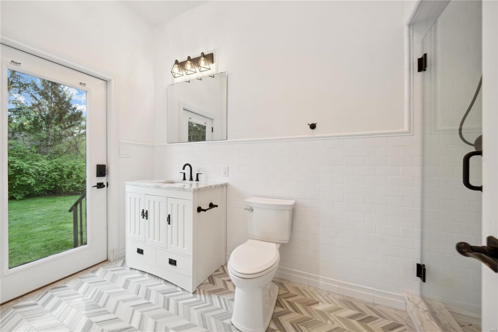 10490 Ladue Road St. Louis, MO 63141 - Photo 27 of 59