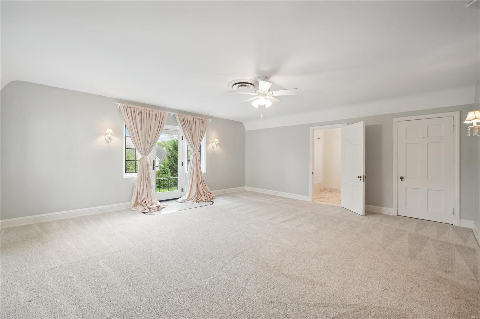 10490 Ladue Road St. Louis, MO 63141 - Photo 33 of 59