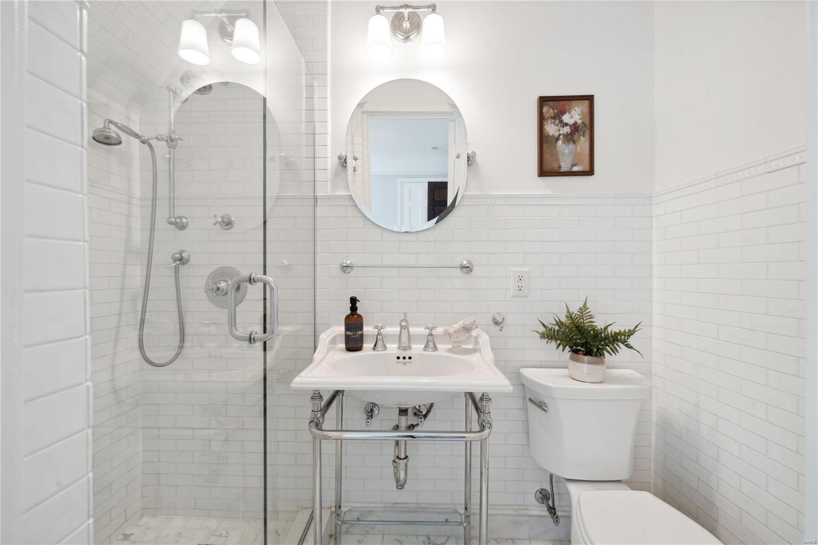 10490 Ladue Road St. Louis, MO 63141 - Photo 36 of 59