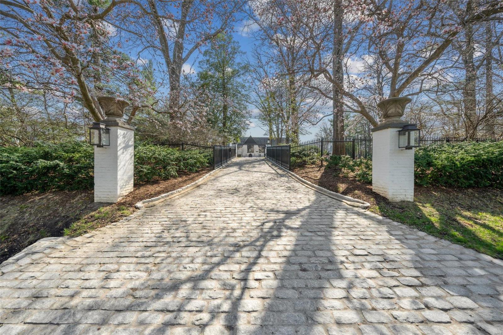 10490 Ladue Road St. Louis, MO 63141 - Photo 59 of 59