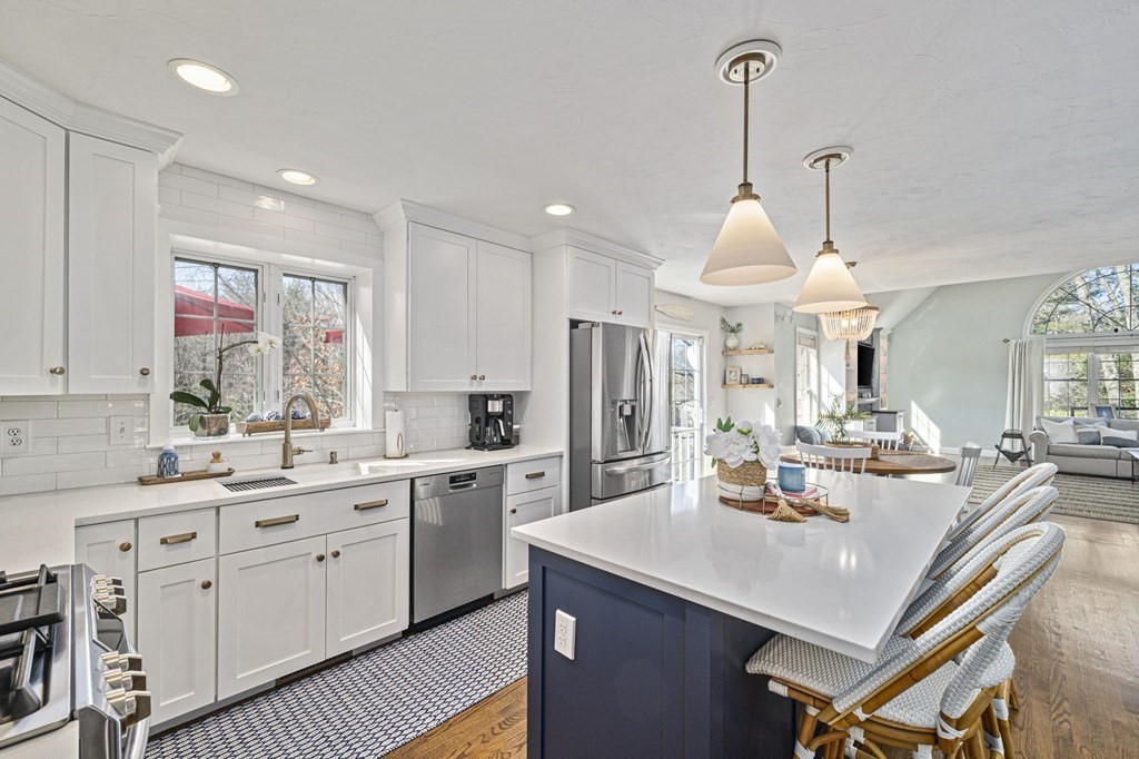 70 Highridge Road Bellingham, MA 02019 - Photo 4 of 42 Gallery Image 4