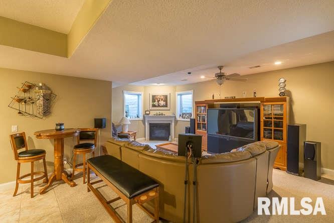 807 Wild Rose Road Wilton, IA 52778 - Photo 18 of 23 Gallery Image 18
