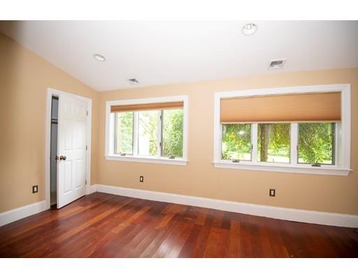 10 Macomber Lane Framingham, MA 01702 - Photo 5 of 38