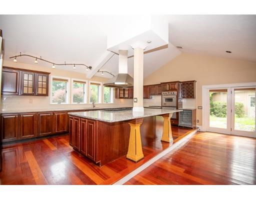 10 Macomber Lane Framingham, MA 01702 - Photo 6 of 38