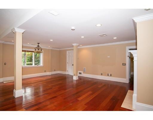 10 Macomber Lane Framingham, MA 01702 - Photo 7 of 38