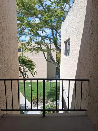 $2,300 | 8401 Southwest 107th Avenue, Unit 345E, Miami, FL 33173