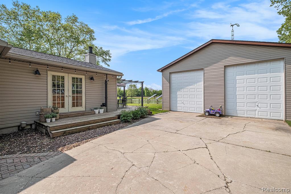 12156 Carpenter Road Flushing, MI 48433 - Photo 25 of 28