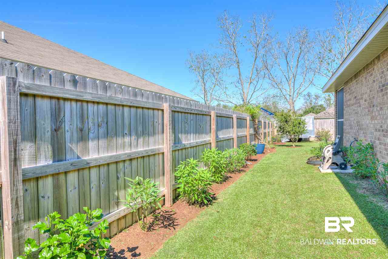 1691 Abbey Loop Foley, AL 36535 - Photo 9 of 36 Side yard
