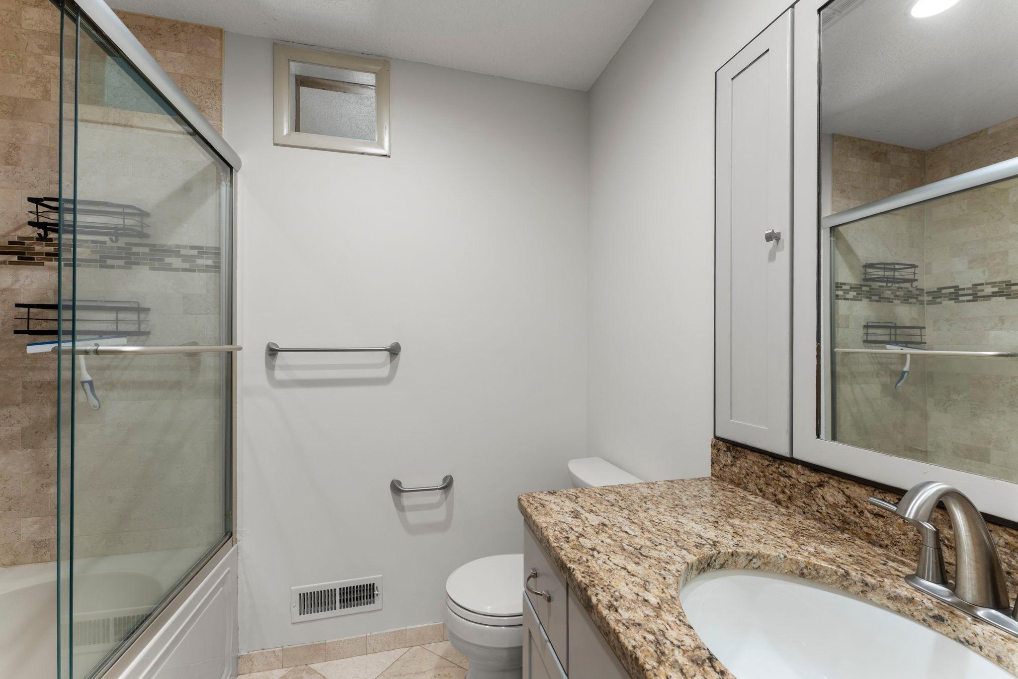 9725 Queen Road Bloomington, MN 55431 - Photo 19 of 27 Gallery Image 19